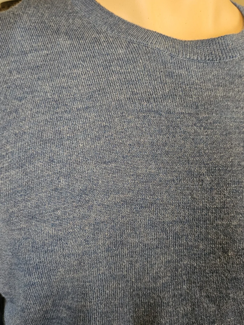 Banana Republic 100% Merino Wool Crew Neck Sweater Heather Blue Medium